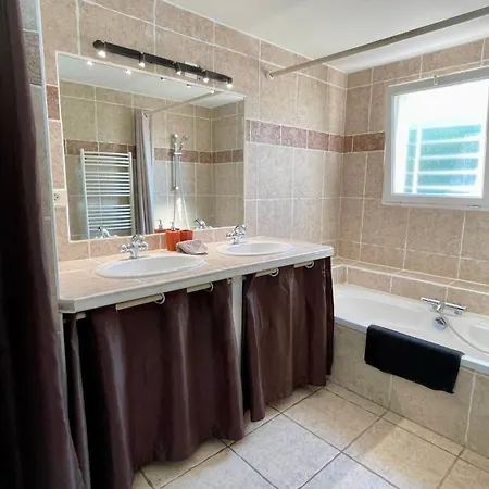 Sol Dels Aspres Avec Piscine, Barbecue, Climatisation Centralisee, Garage, Internet Sudsejourconciergerie Βίλα Brouilla