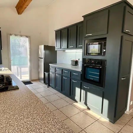 Sol Dels Aspres Avec Piscine, Barbecue, Climatisation Centralisee, Garage, Internet Sudsejourconciergerie * Brouilla
